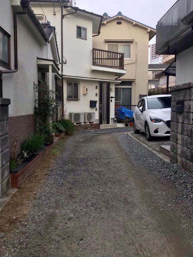 West Crab Base Villa Hiroshima Eksteriør billede